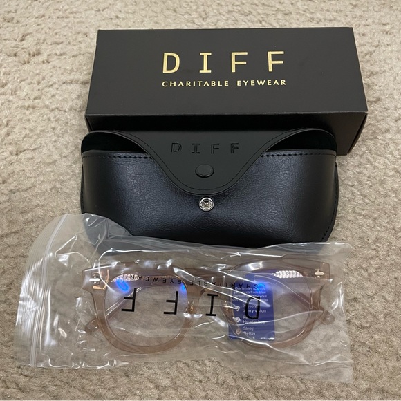 DIFF Summer Blue Light Glasses - Picture 3 of 8